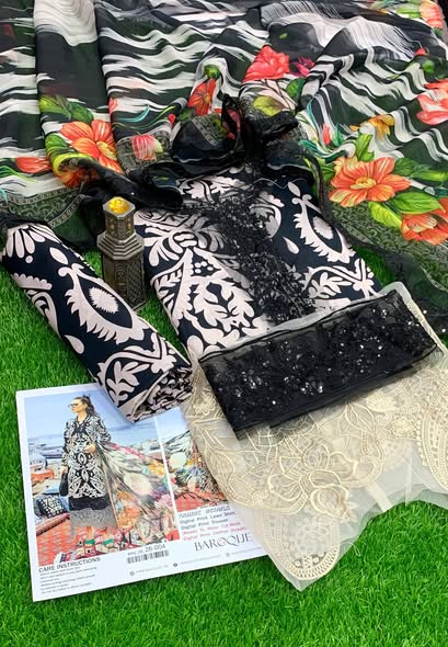 Black & White Baroque Printed Lawn 3PC Suit with Premium Bamber Dupatta – Summer Collection 2026