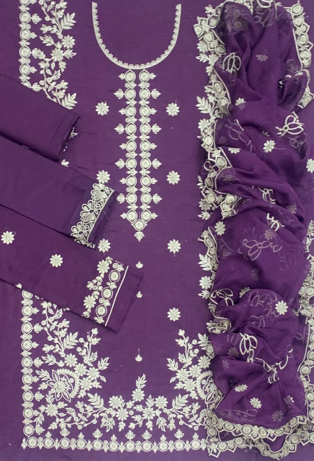 Luxury Dark Green Embroidered Lawn Suit 3PC – Summer Collection 2026