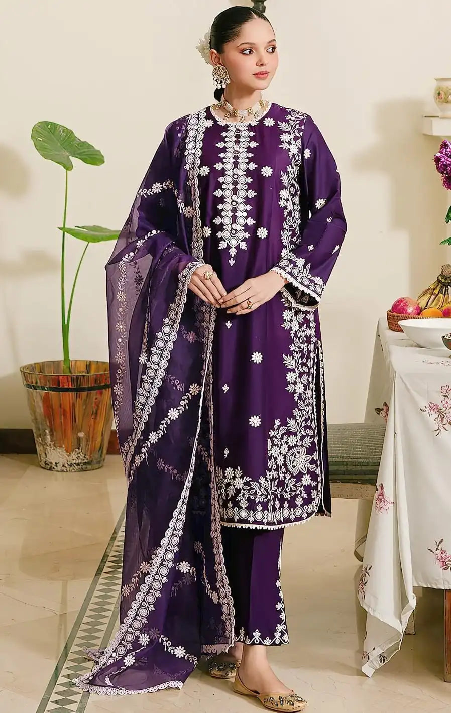 Luxury Dark Green Embroidered Lawn Suit 3PC – Summer Collection 2026